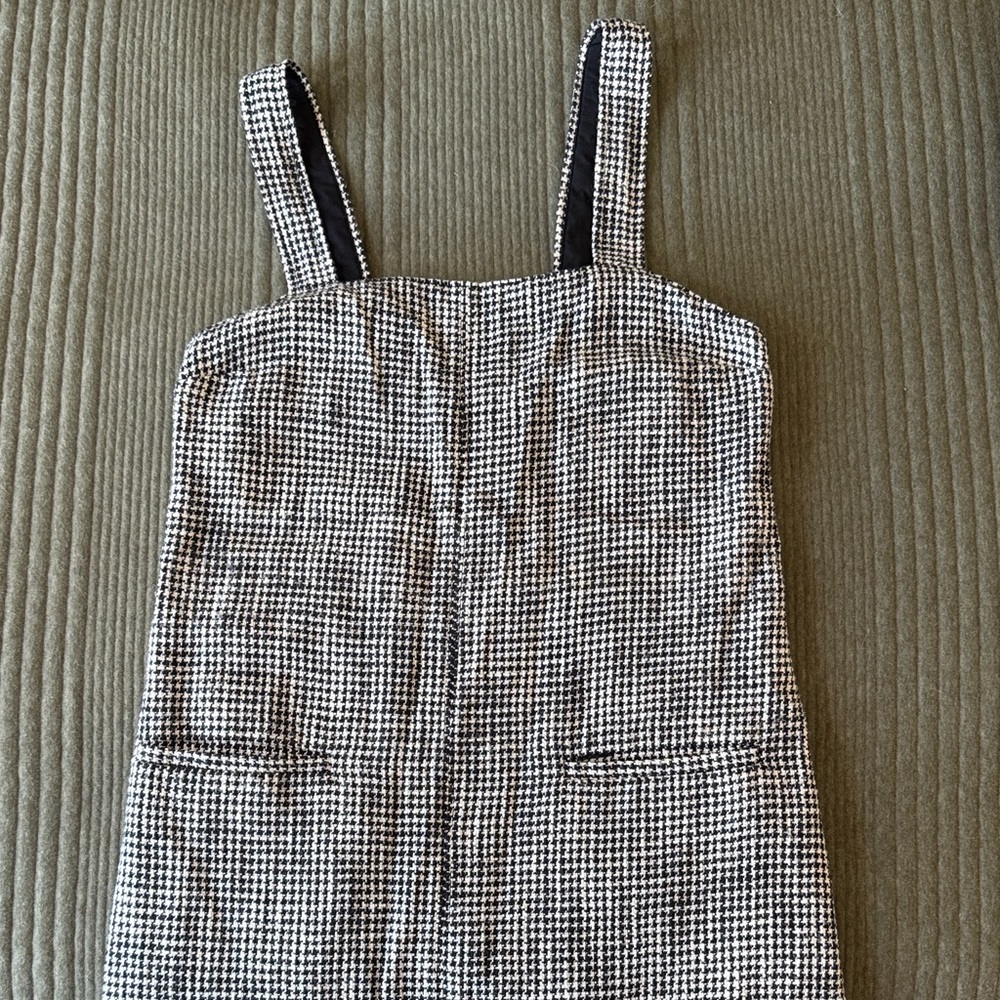 Abercrombie & Fitch Black and White Mini Dress